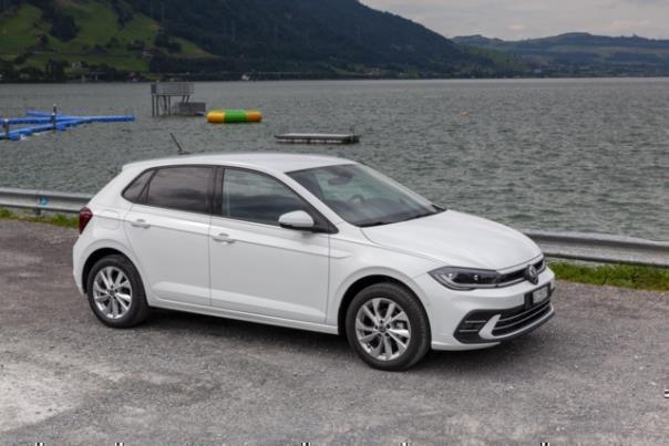 Ab sofort für Probefahrten bereit: der neue Polo steht beim VW Händler in der Schweiz